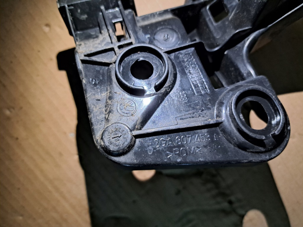 фото №3, Направляющая левый задняя vw t-roc 2ga807453a