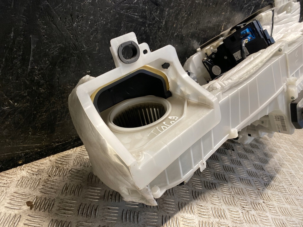 фото №6, Корпус вентилятор opel combo e 2020 9808405080