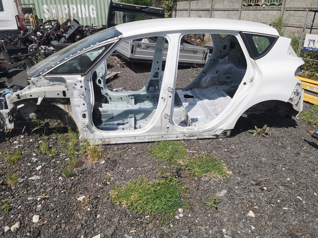 фото №1, Renault scenic iv четверть задняя крыша обшивка порог