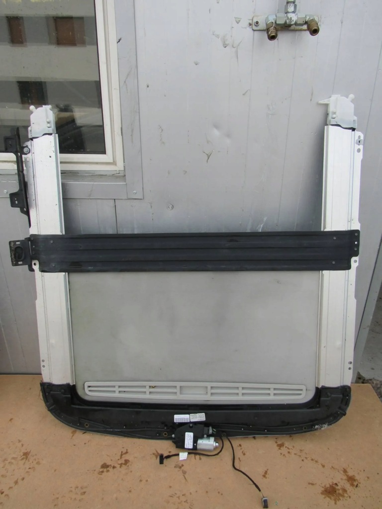 Купити Mercedes-benz gl x164 2009 люк