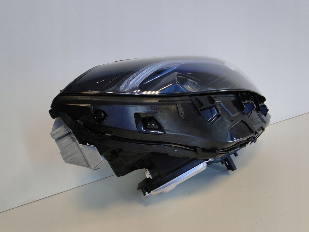 фото №10, Mercedes eqb x243 243 лампа передня права led