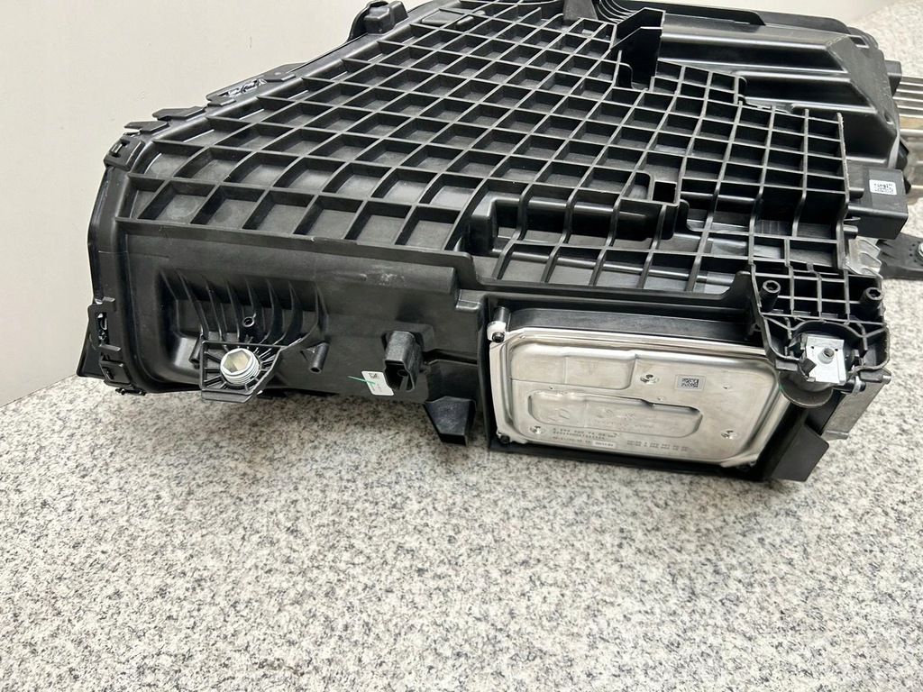 фото №15, Mercedes eqs suv 296 x296 usa digital light a2969062902 ліва комплектна ідеальний стан