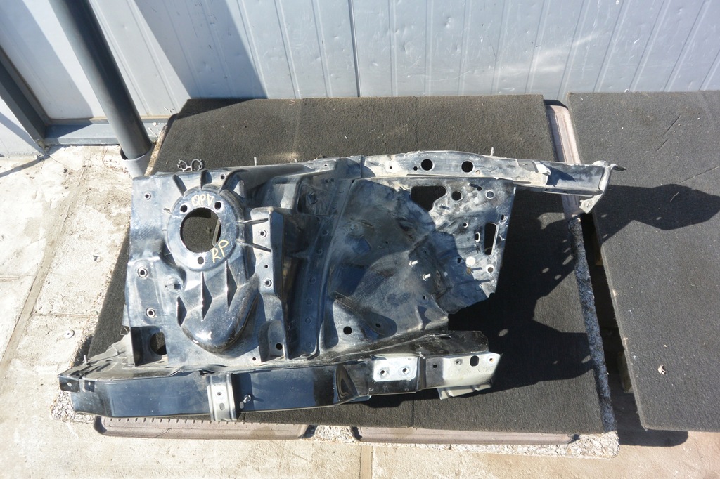 фото №11, Maserati quattroporte четверть правая перед чашка