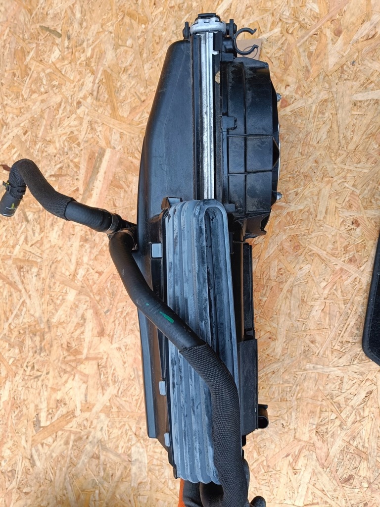 Porsche boxster 2.0 982 комплектная радиатор воды с вентилятор 2023r в Украине