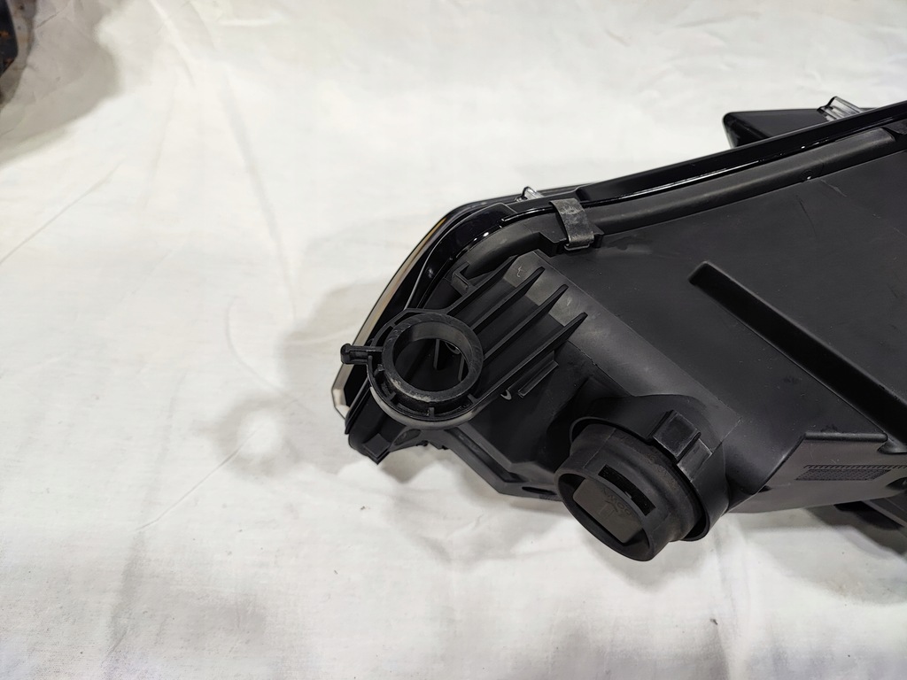 фото №8, Audi a4 b9 bi ксенон led лампа ліва перед europa 8w0941005