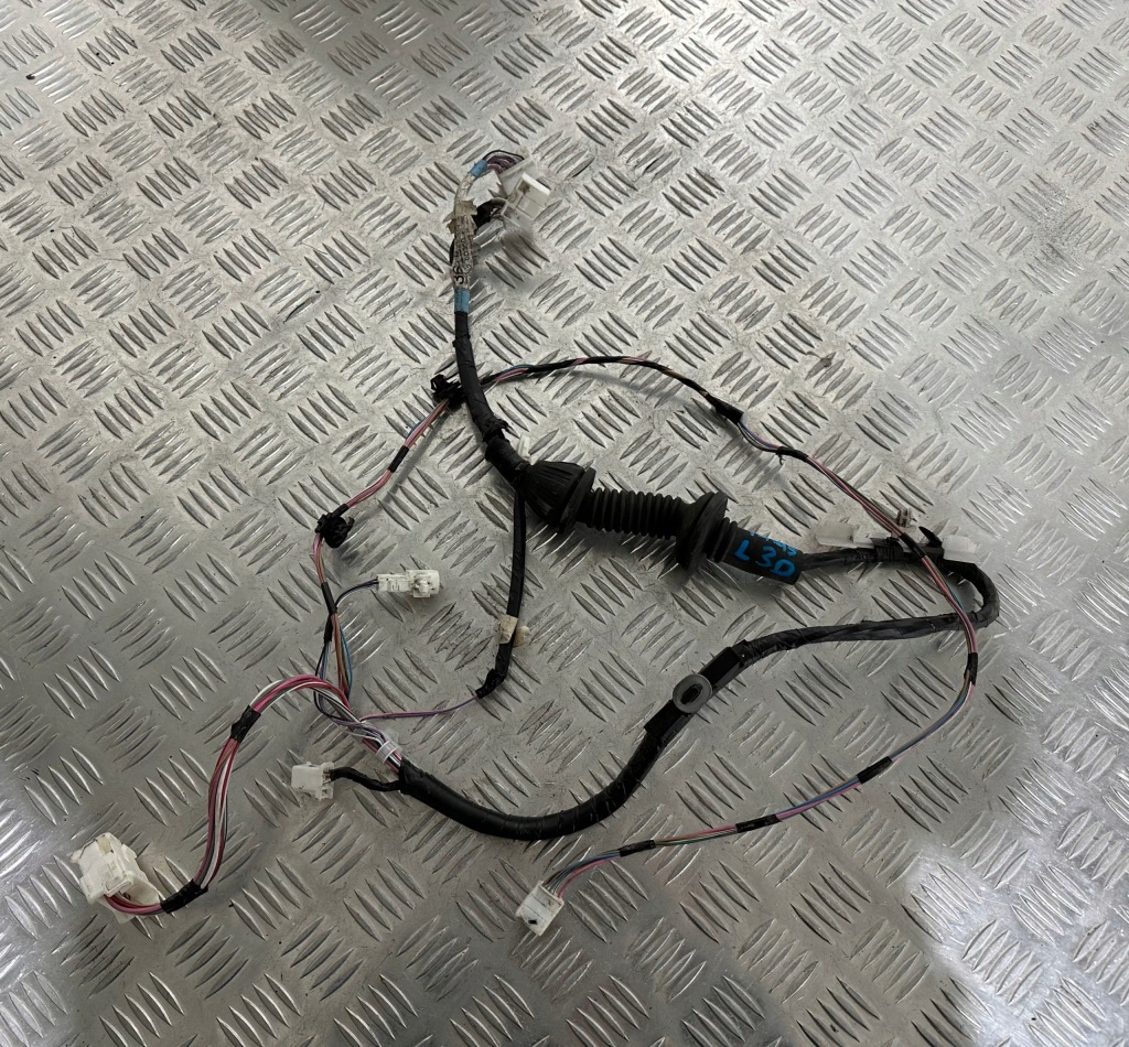 фото №1, Toyota yaris ii электропроводка дверь левая 3d