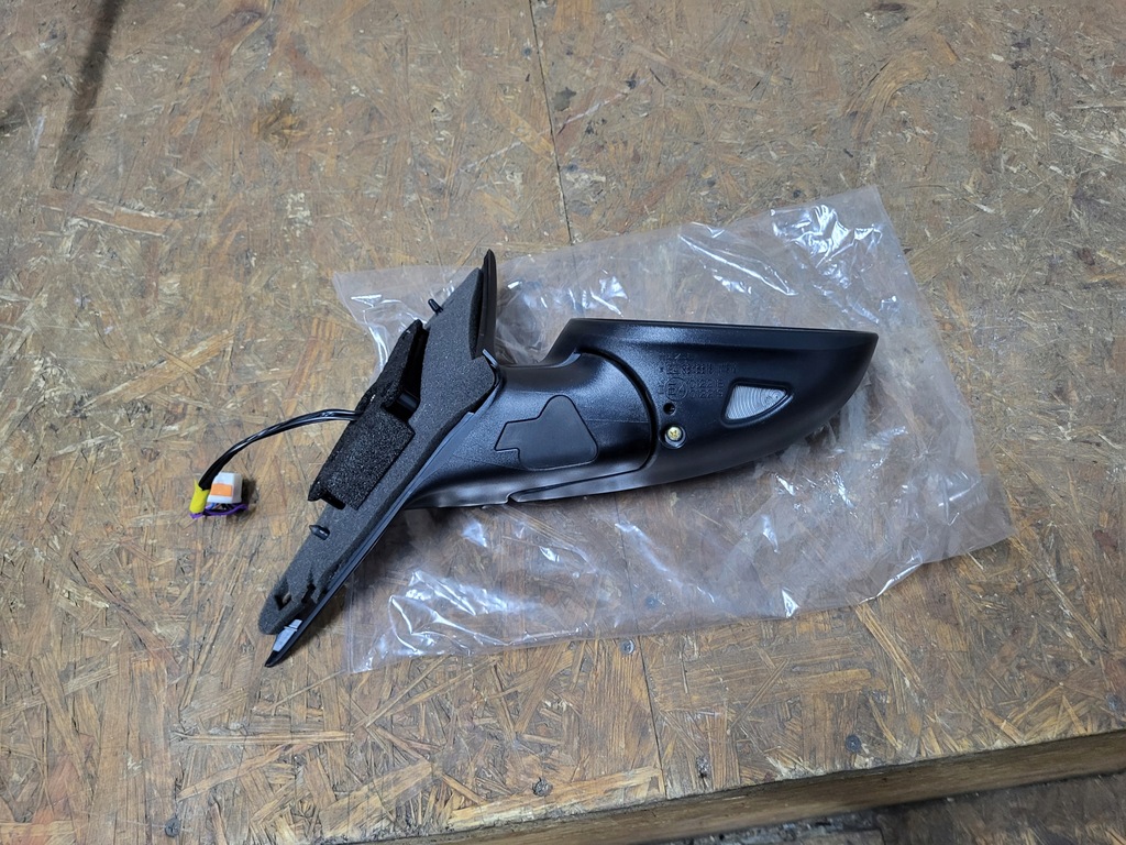 фото №6, Mazda rx8 rx-8 зеркало наружное правое оригинальный