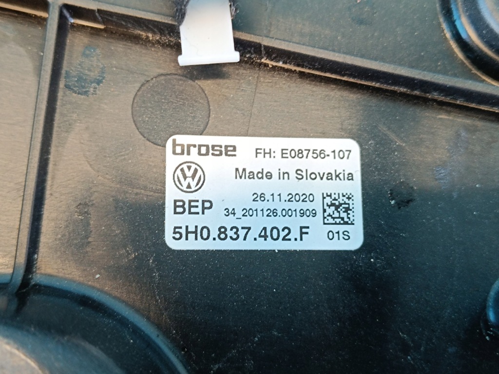 фото №11, Vw golf viii variant 1.5 e-tsi 2021r механизм стекло правый перед 5h0837402f