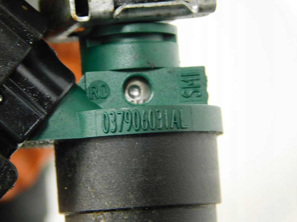 фото №8, Молдинг впрыскная vw 1.6 b sr avu golf iv skoda octavia a3 seat leon toledo