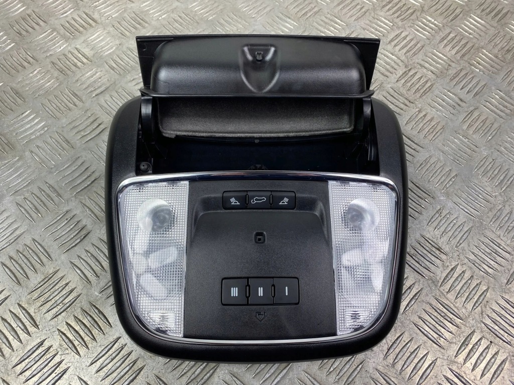 2018 jeep grand cherokee бардачок на накладки на фари 1vs291x9ad Недорого