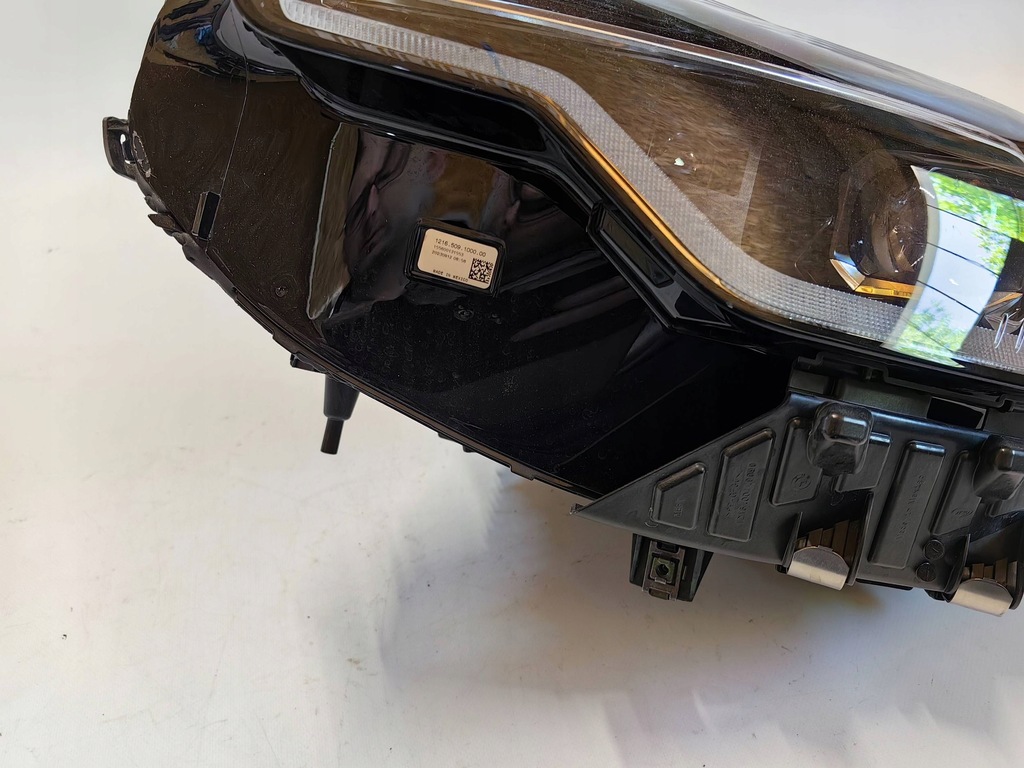 фото №10, Bmw 2 g42 cs gold- лампа full led ліва cała polecam