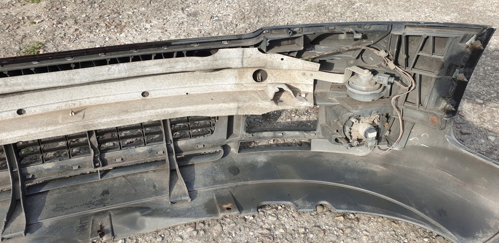 фото №13, Audi a4 b6 бампер перед передній - лак колір чорний