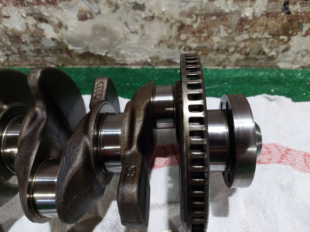 Wał коленчатый 06hn с вкладышами audi a5 a4 2.0 tfsi cdn Недорого