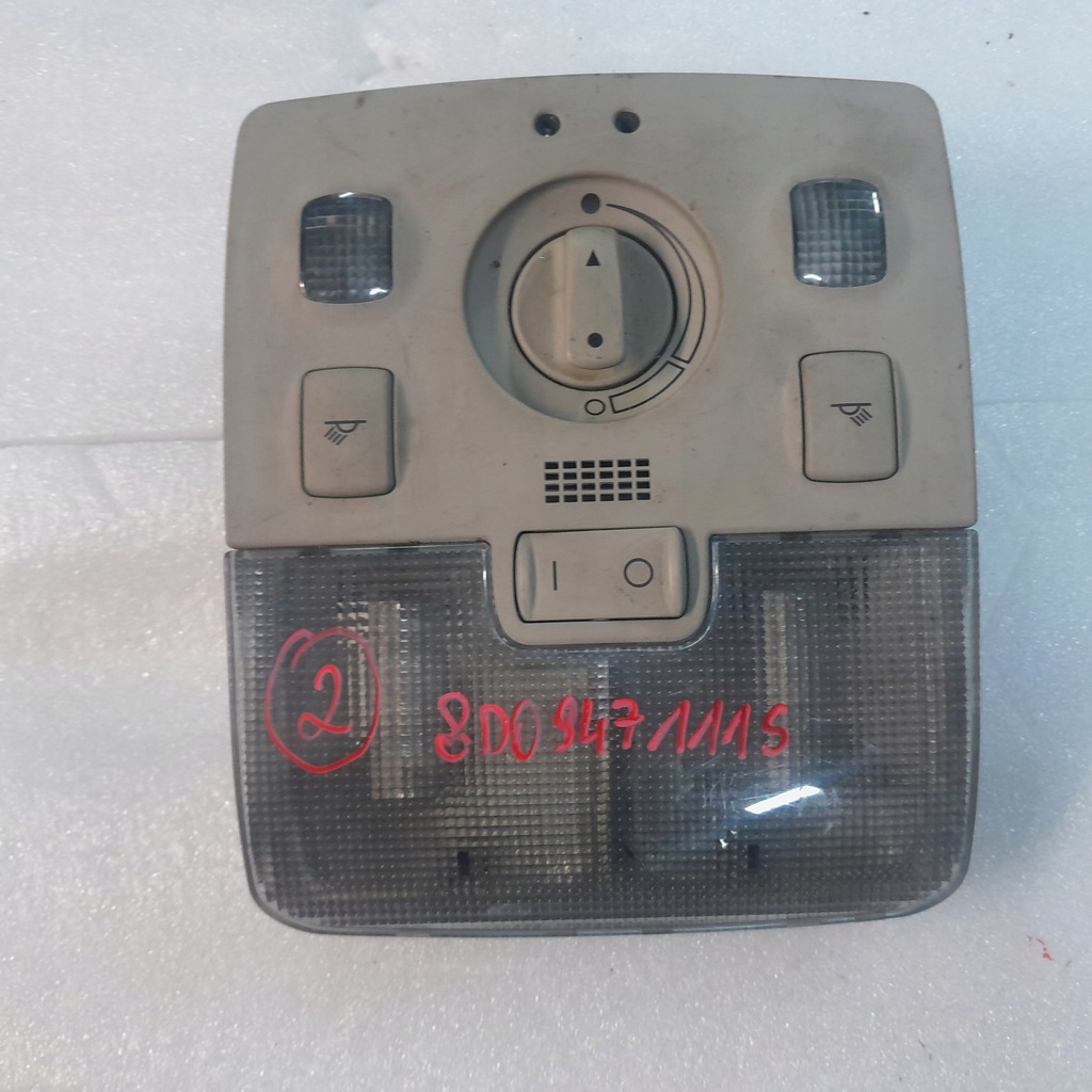 фото №1, Лампа кабіни внутрішня audi a4 b5 8d0947111s