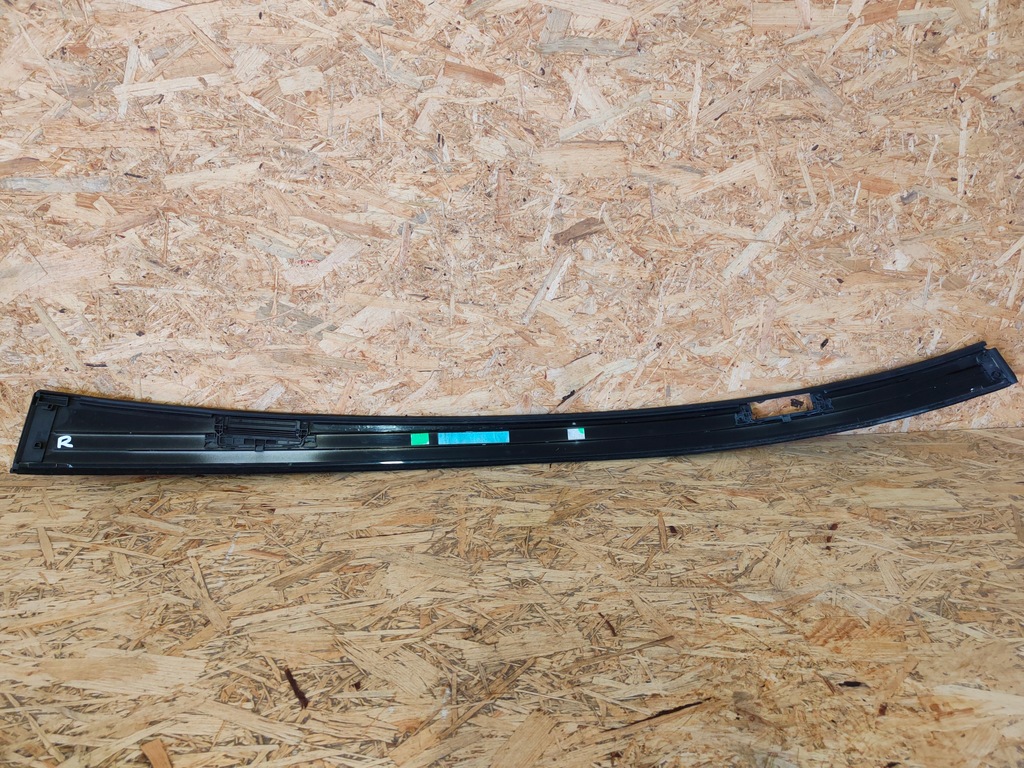 фото №6, Mercedes w207 w212 coupe молдинг кровельная правая