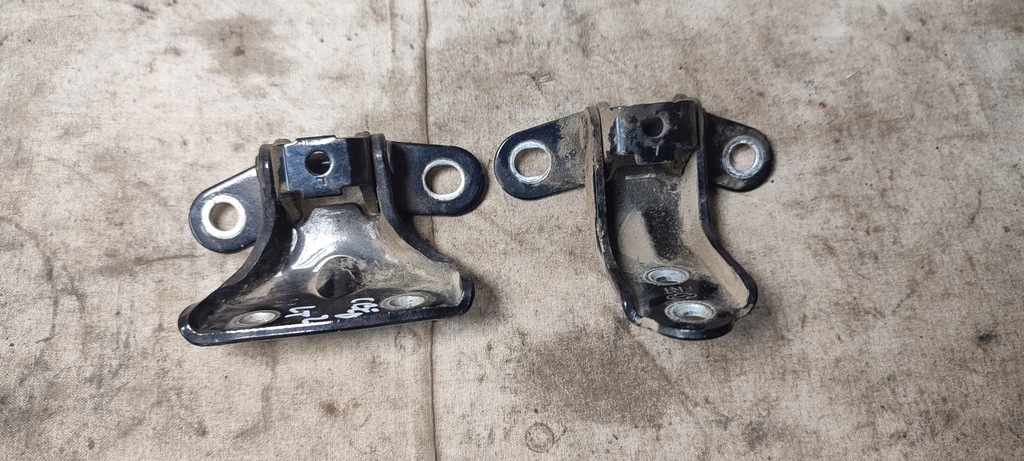 фото №1, Kia ceed ii kombi 12r петли дверь левый задняя чёрные k1 kompl