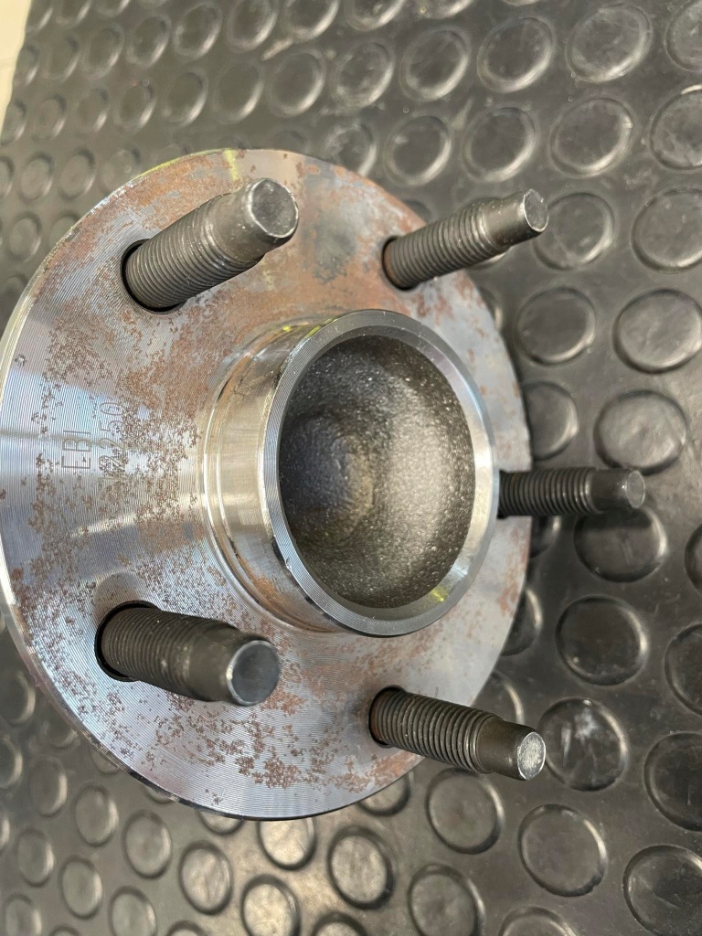 фото №1, Ступица колеса задняя chevrolet hhr 2006-2011