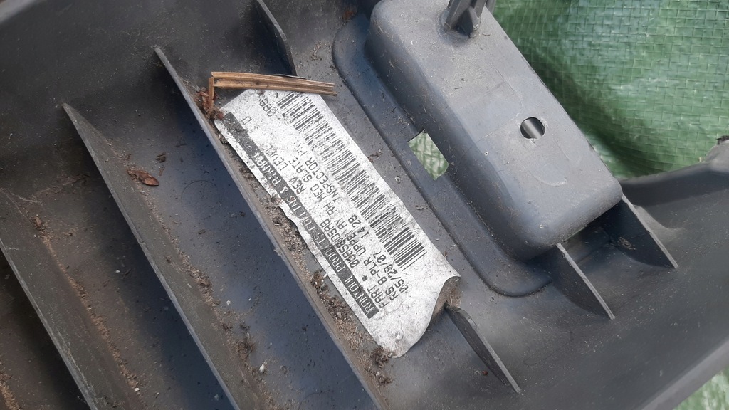 фото №5, Защита стойка правая обшивка chrysler grand voyager iv