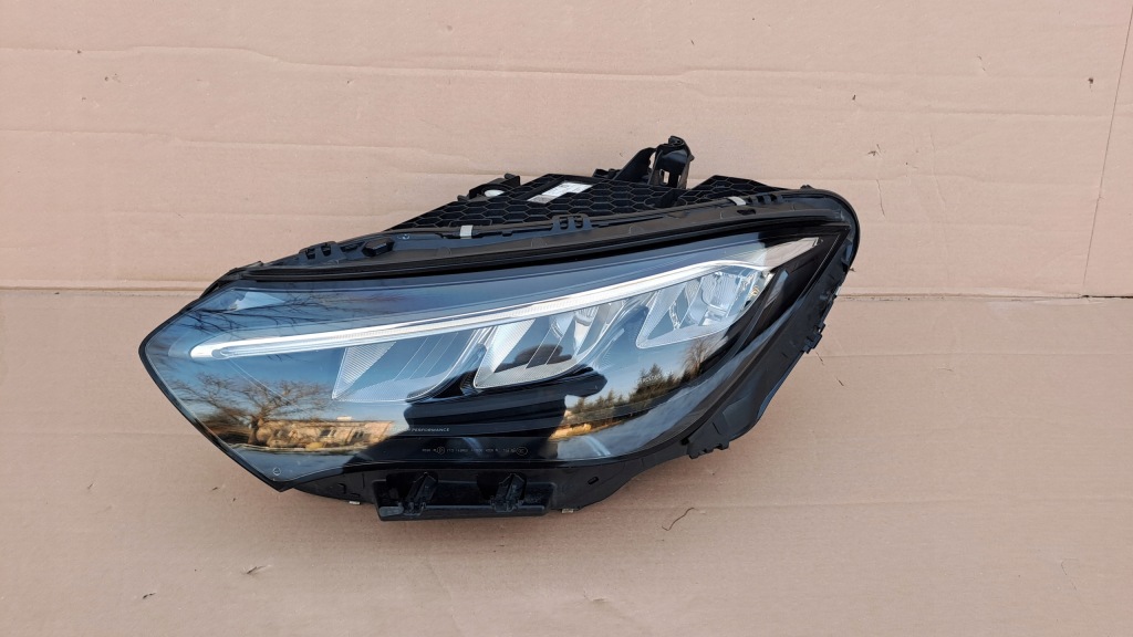 фото №1, Mercedes eqe левая лампа full led a2959069700 б/у