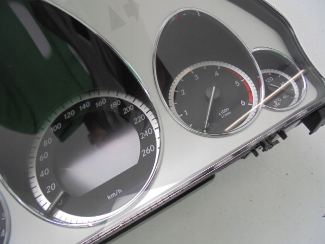 фото №4, Счетчик приборы mercedes e-klasa coupe w207 2.2 cdi 2010 r