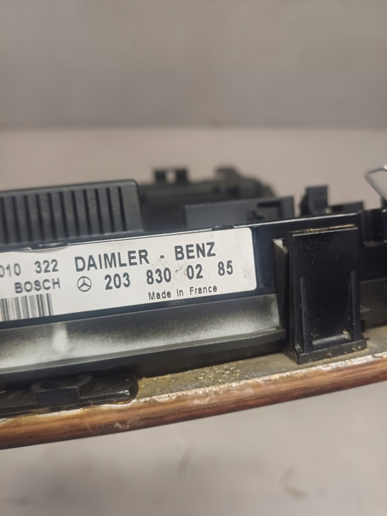 Панель переключателей обдув рамка mercedes w203 c-klasa nr. a2036802539 с Разборки