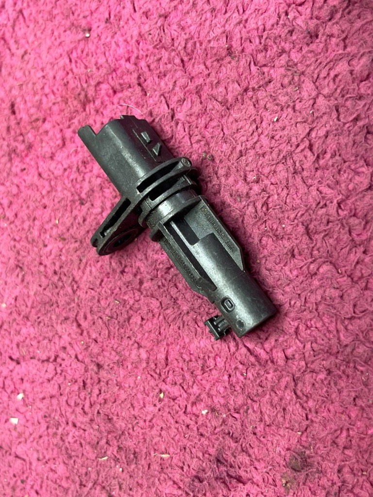 Купить Датчик abs оригинал renault master 1017200750