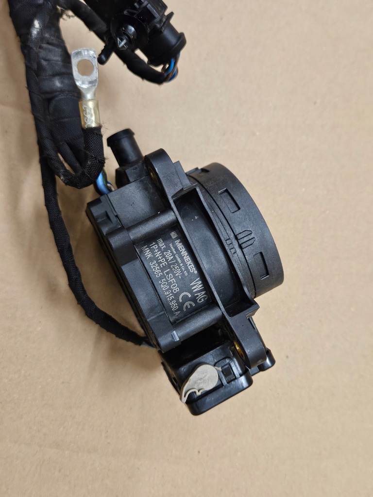 фото №9, Разъём зарядки жгут audi a3 s3 rs3 8v комплект 8v0971509n 5q0915950a