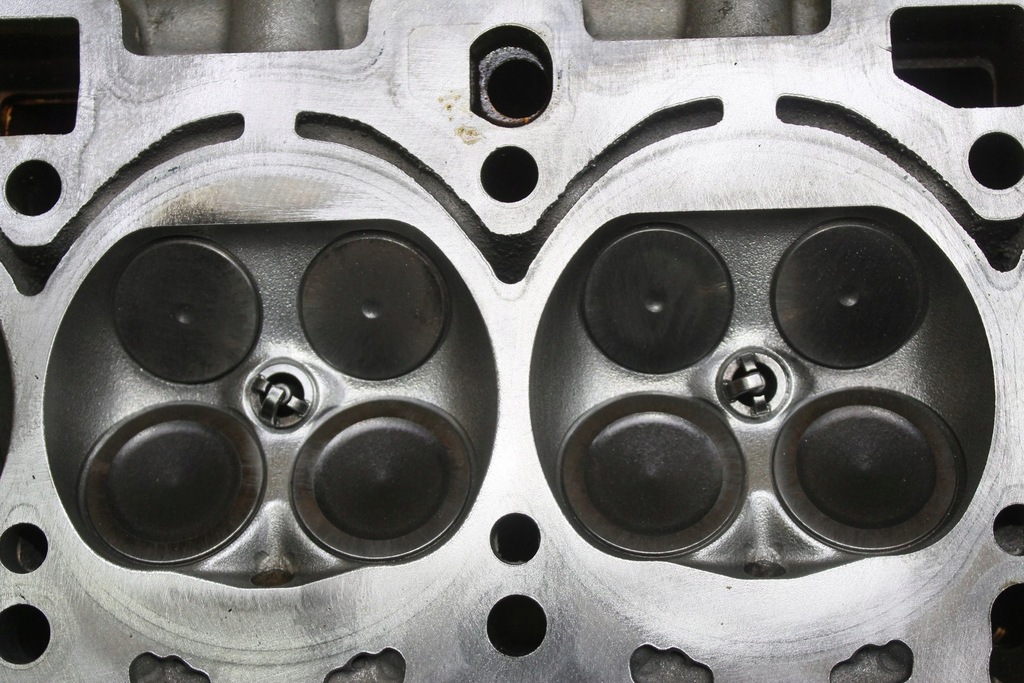 фото №11, Головка ліва s6 c6 a8 s8 07l103373ab 5.2 fsi