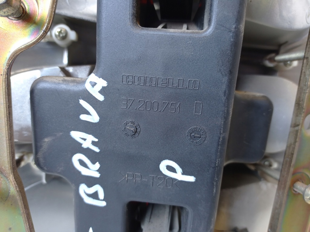 фото №9, Лампа правый задняя fiat bravo 37200751