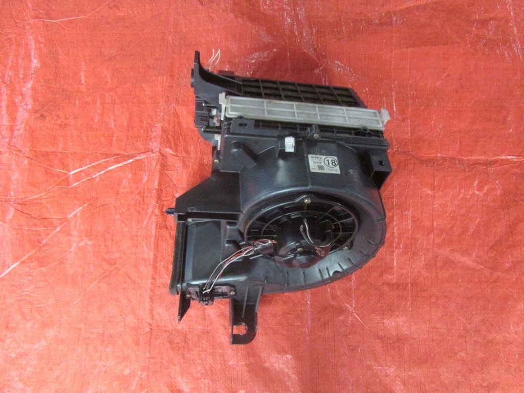 фото №1, Toyota rav4 ii 2.0d 2005 воздуходувка вентилятор