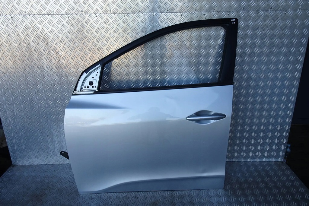 фото №1, Hyundai ix35 дверь перед передние левая 10-