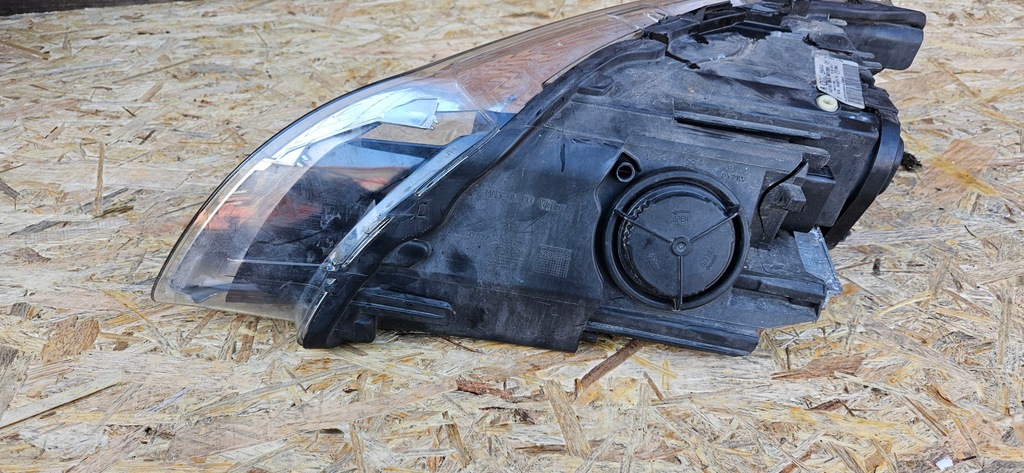 фото №11, Лампа передняя правая ксенон audi q7 4l 4l0941004b повреждённая