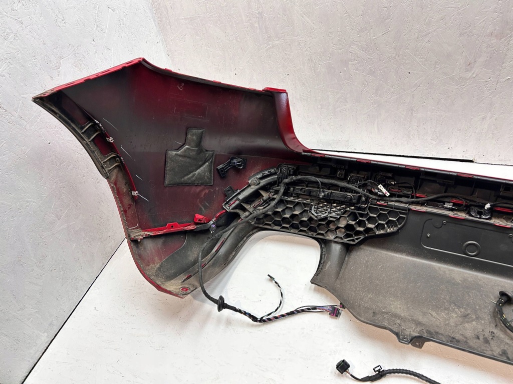 Porsche macan lift 2022 - pod 4 pdc бампер задняя задний m3c karminrot в Украине