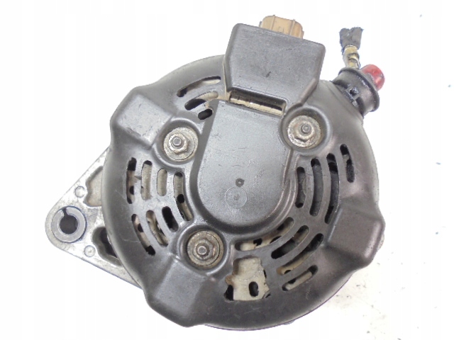 Toyota corolla 9 e12 генератор 104210-3430 2,0d4d Зі Шроту