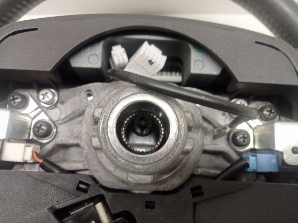 фото №12, Воздуховод подушка multi кожа лепестки переключения автоматическая коробка передач круиз-контроль toyota auris e15