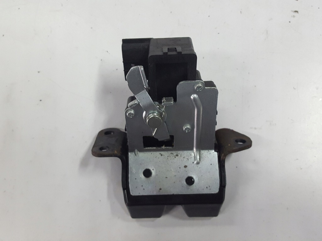 фото №1, Hyundai i30 ii 12-16r hb замок крышки багажника задняя