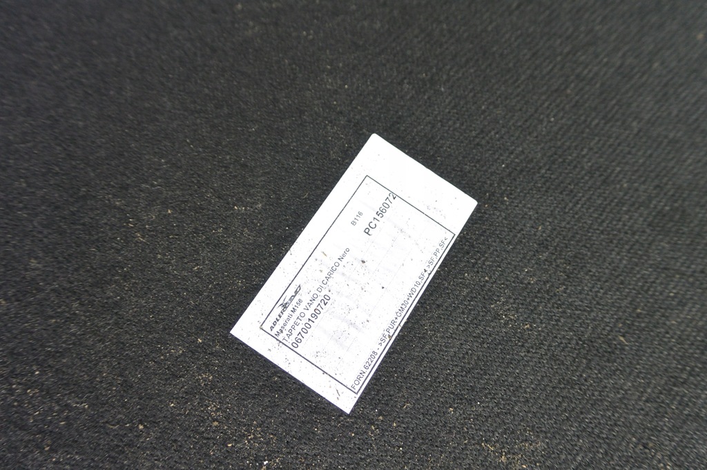 фото №13, Maserati quattroporte пол обшивка багажника