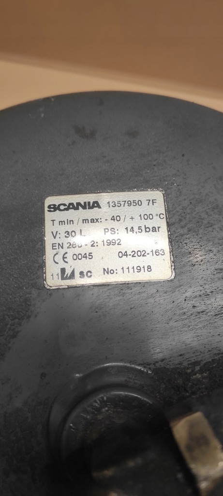 фото №5, Scania оригінальний номер 1 357 950 бак повітря, електропроводка пневматична