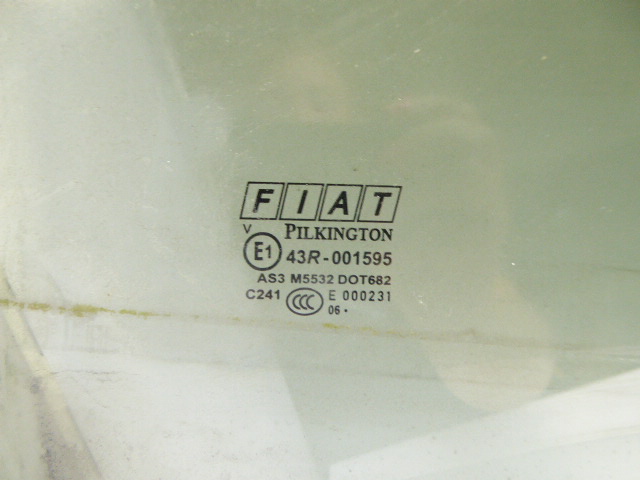 фото №3, Panda ii 03- стекло дверь задняя правая hb 5d