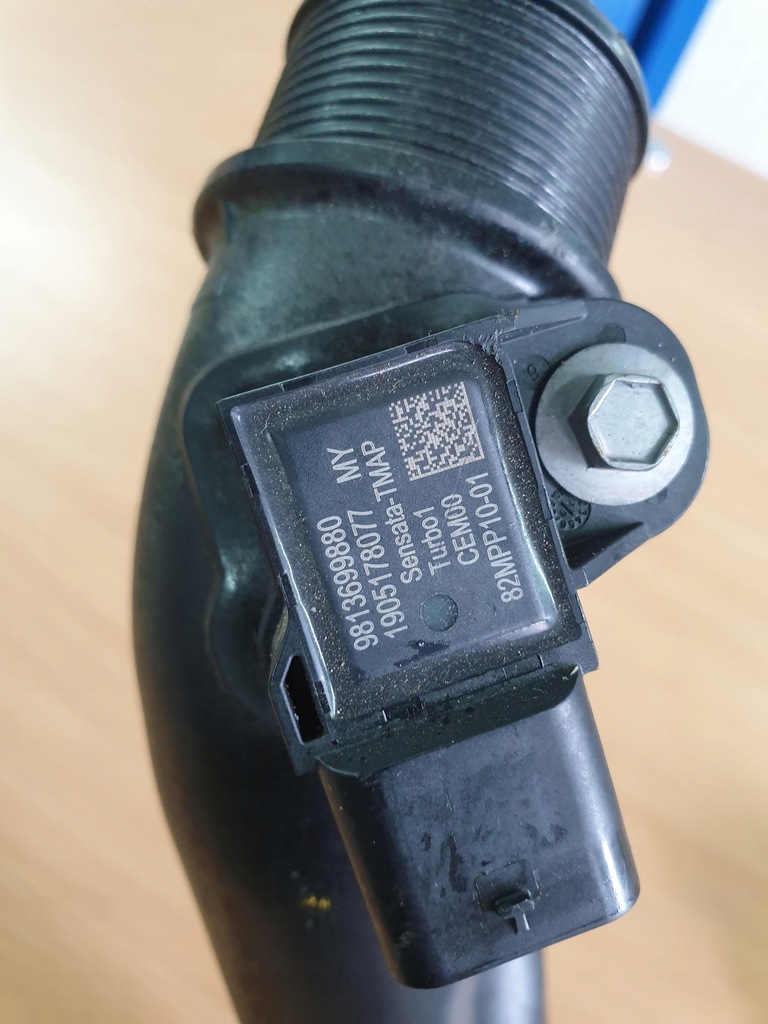 фото №3, Citroen ds7 труба шланг интеркулер 9820116080