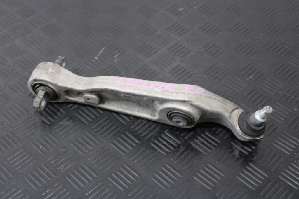 фото №1, Важіль правий перед stelvio veloce