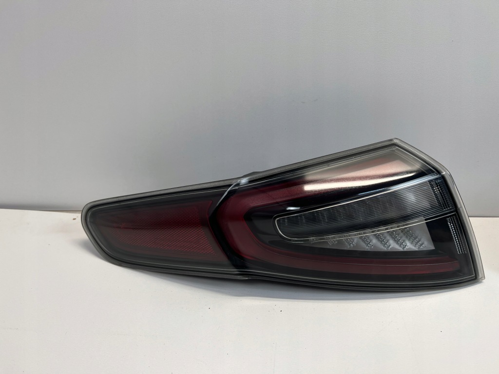 Alfa romeo stelvio рестайлінг  фара ліва правий задня led європа Доставка