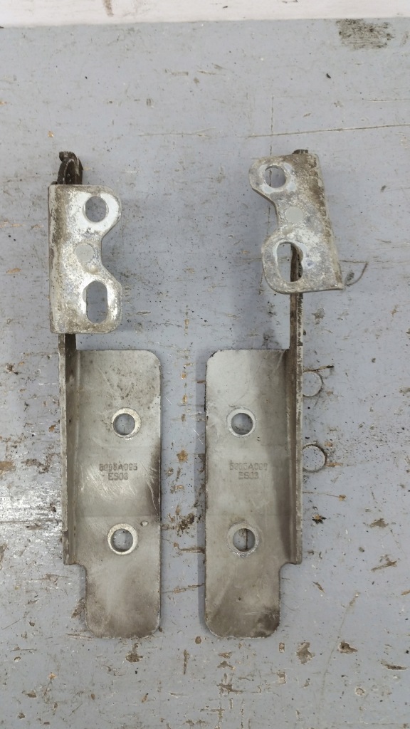 фото №1, Mitsubishi colt петля капот l/p двигателя 5905a095