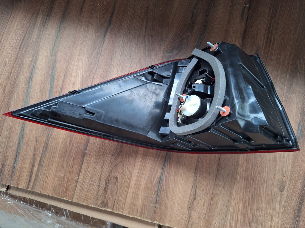 фото №4, Лампа задняя правая mercedes ml w166