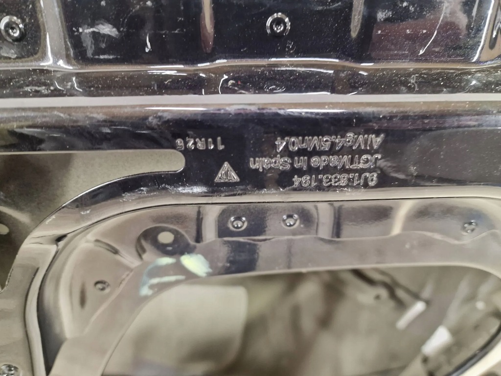 фото №9, Porsche taycan 9j1 2020 дверь