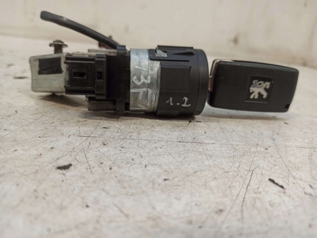 фото №8, Peugeot 208 i 1.2 замок запалювання 9663123380 36410600