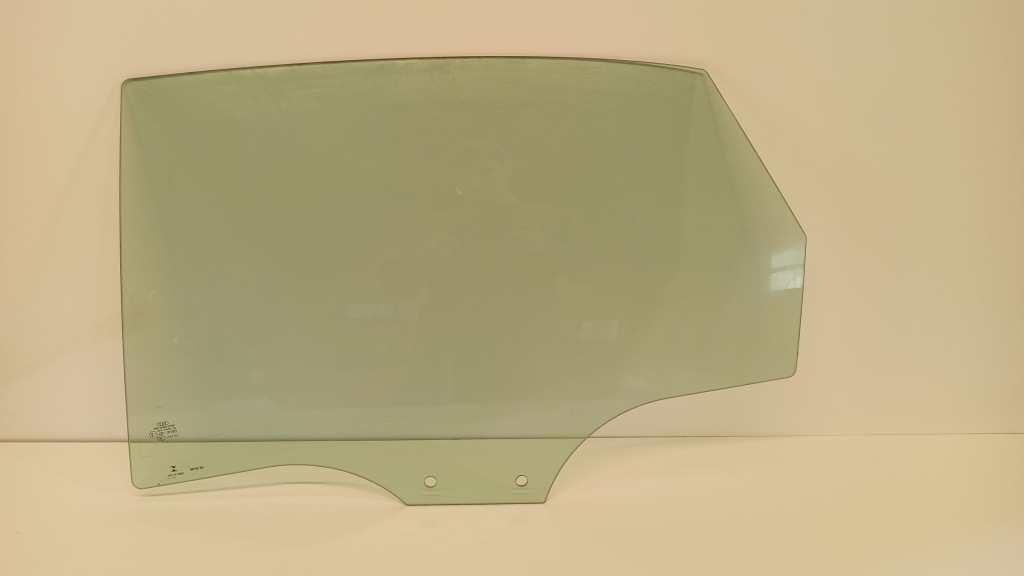 фото №1, Стекло дверь левый задняя a4 b9 8w5845205