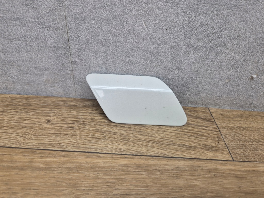 фото №1, Bmw f01 f02 lci права заглушка розпилювача фара перед a96 7313954