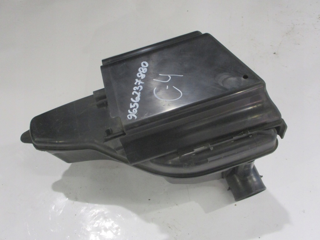 фото №1, Резонатор повітря труба повітрозабірник комплект citroen c4 ii b7 1.4 vti 9656237880