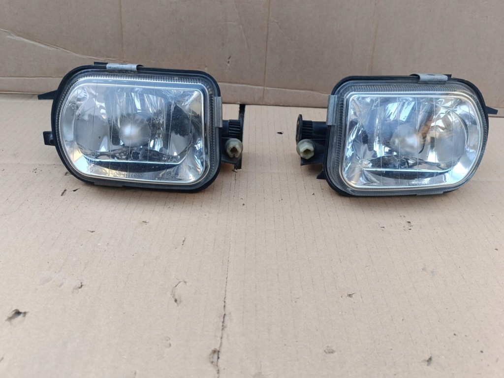 фото №1, Протитуманна фара перед лампа mercedes skl r171 c w203 cl215 правий лівий 2038201156